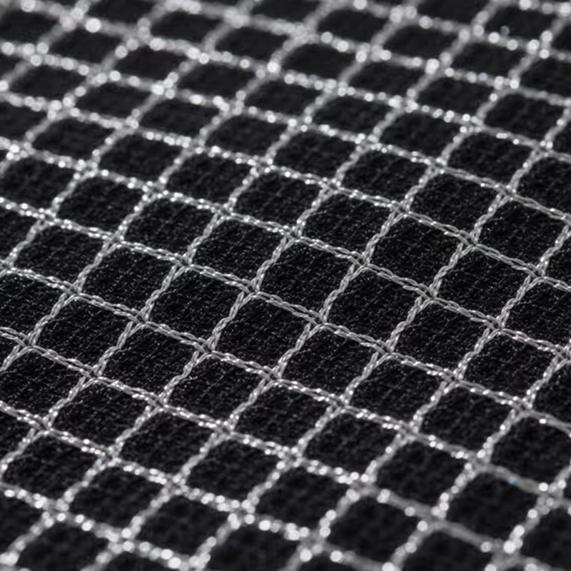 Prodyšná polyesterová hedvábná tkanina Birdseye